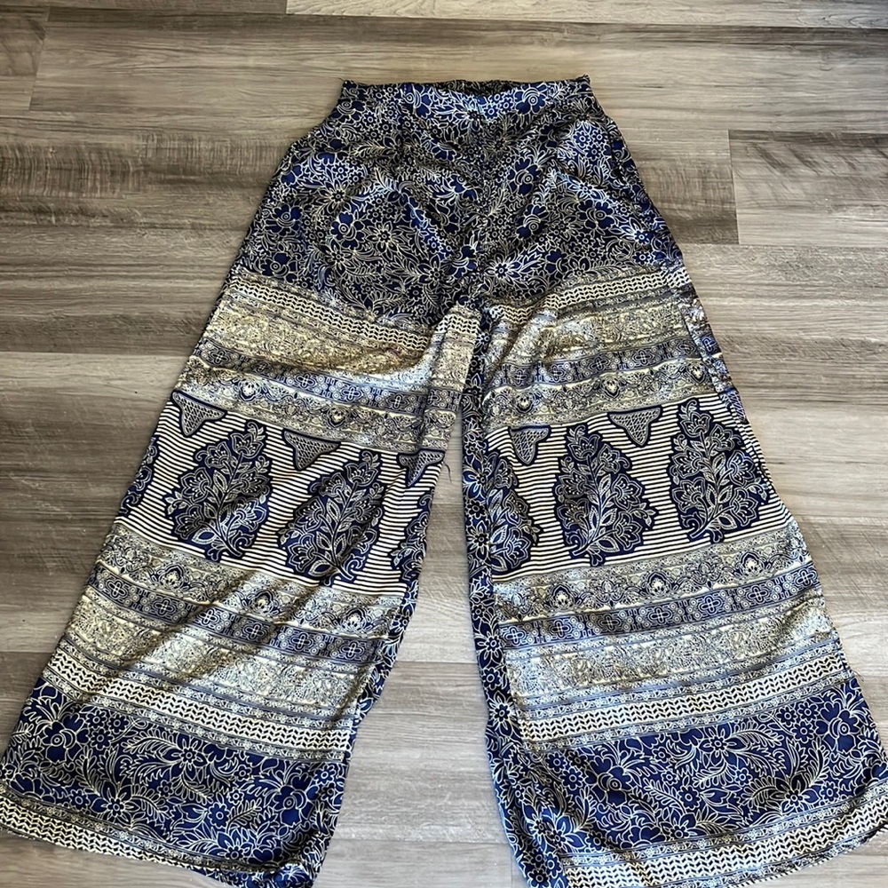 Coverup Panta with Leg Slits